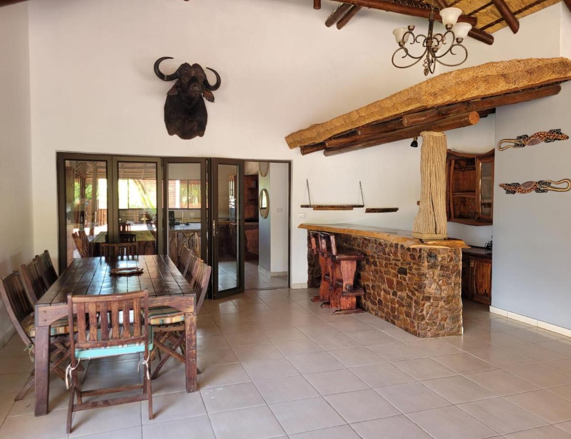 Makhato Bush 48 Ferienhaus *